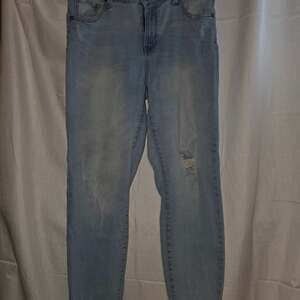 Kendall + Kylie The Ultra Babe Skinny Distressed Jeans Women's Size 13/31